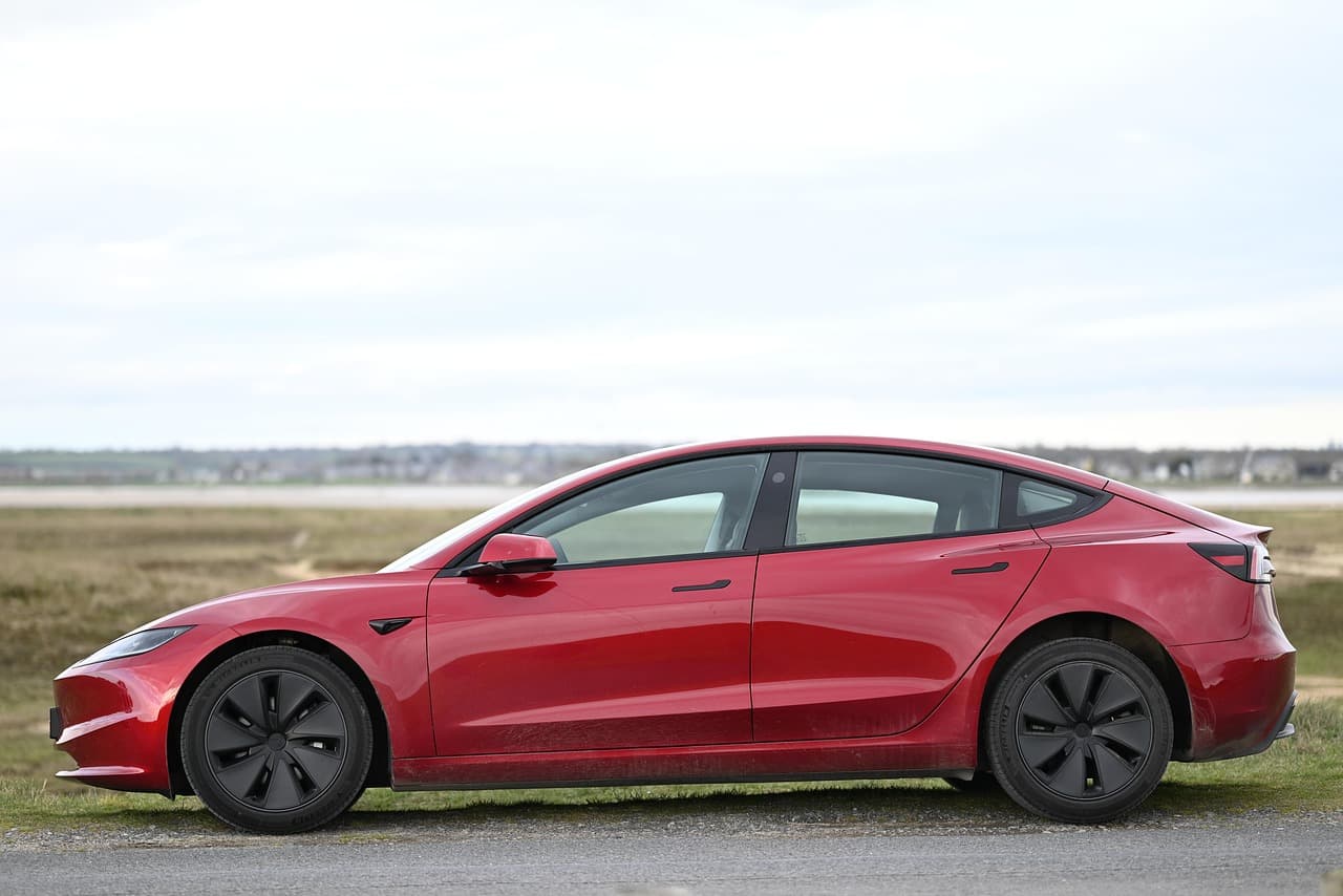 Automotive & Electric Vehicle