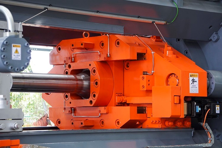 Aluminium Horizontal Extrusion Press at Bombay Metrics